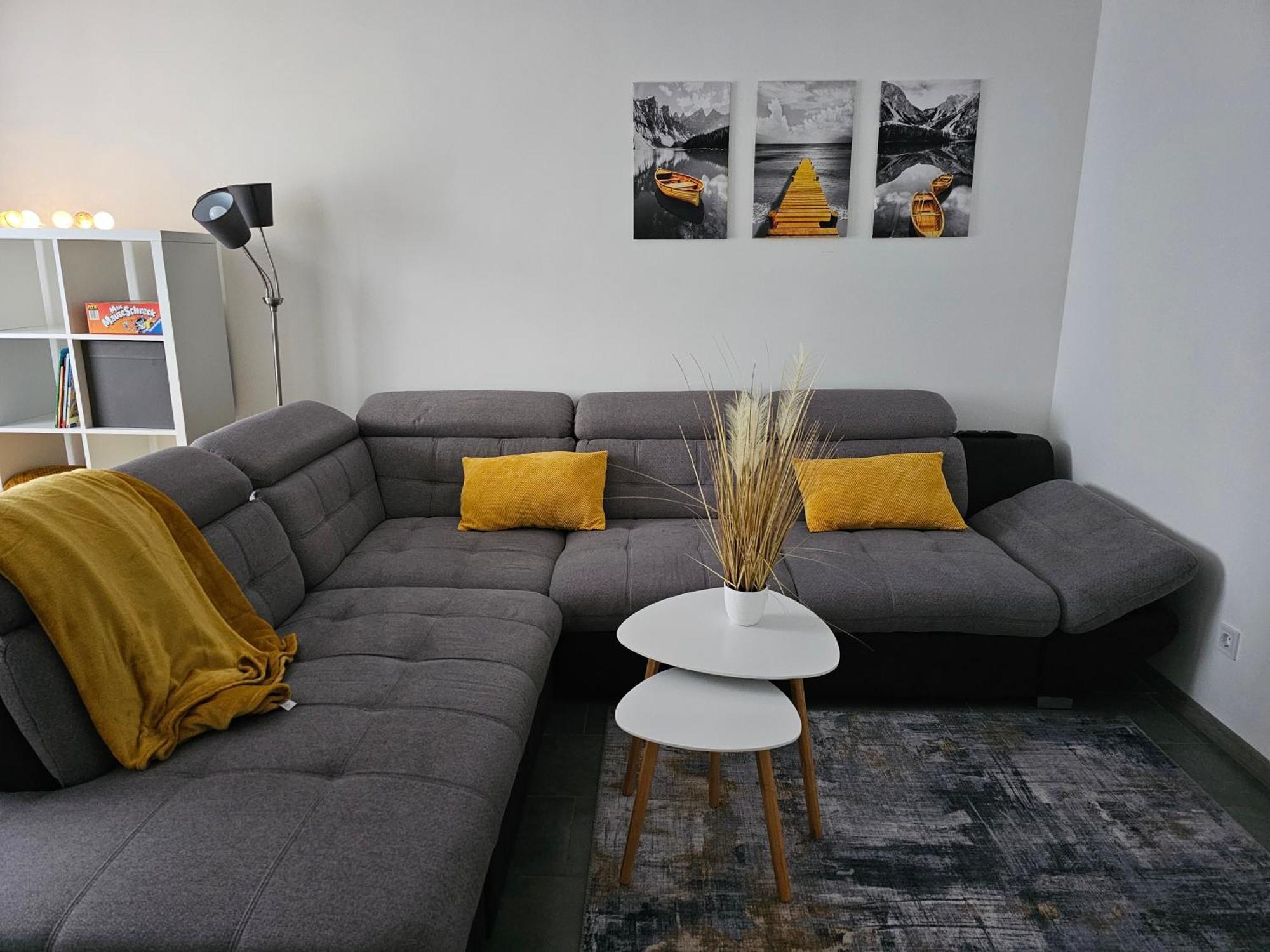 Warburg, Fewo "Sweet Home" 2,5 Zi- Eg-Separater Eingang - Parkplatz - Terasse- Komfortabel,Renoviert المظهر الخارجي الصورة